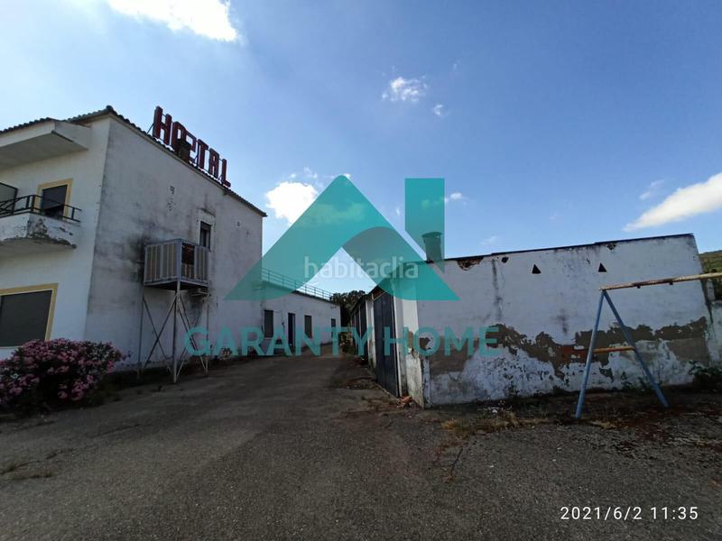 Foto da16c393-9d48-4419-8470-a00cb34ce0a3. Edifici a Aliseda