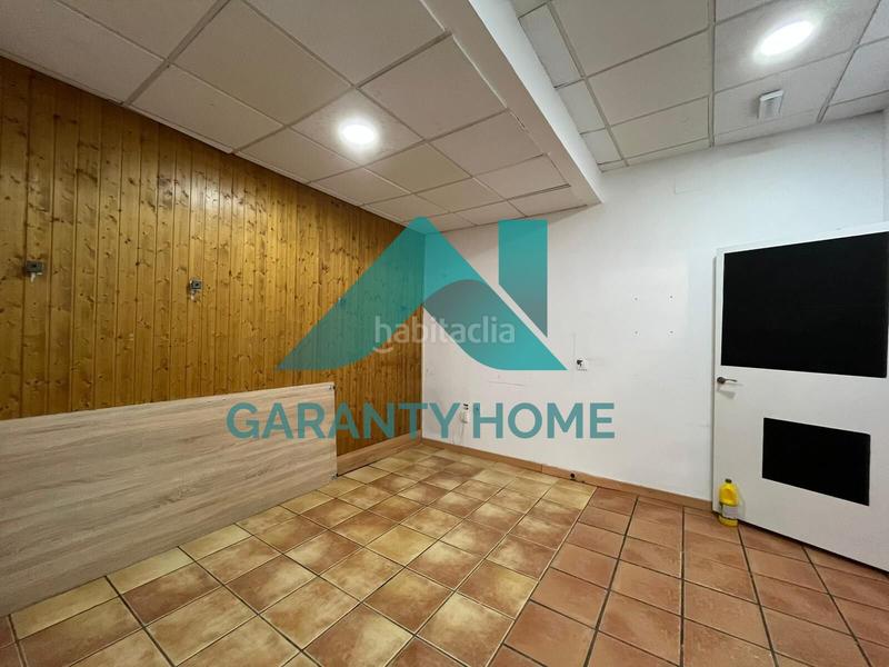 Foto 92ca6502-62c1-420c-9967-f8ad9fa0a8bd. Alquiler local comercial  en alquiler en el Centro ! en Cáceres