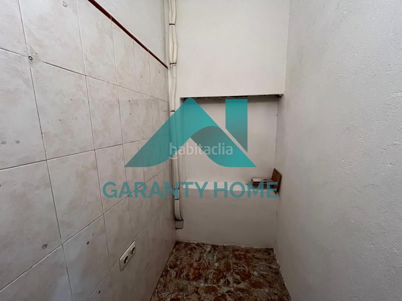 Foto c50aa37d-9291-4a24-9702-18931f54e915. Alquiler local comercial  en alquiler en el Centro ! en Cáceres