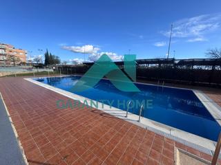 Apartament a Ruta de la Plata. Se vende apartamento en zona macondo, cáceres!