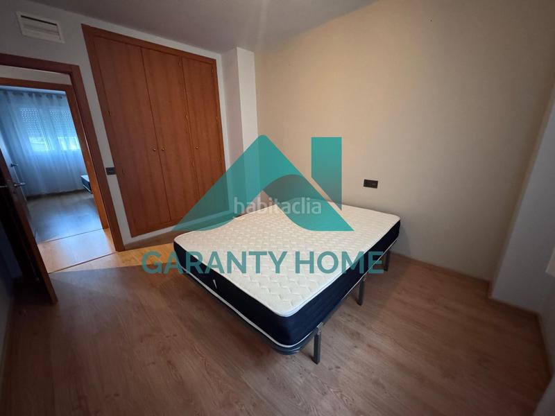 Foto 19a6913f-7d6d-4046-8030-5479a69f2cd7. Alquiler piso se alquila piso en zona junquillo! en Cáceres
