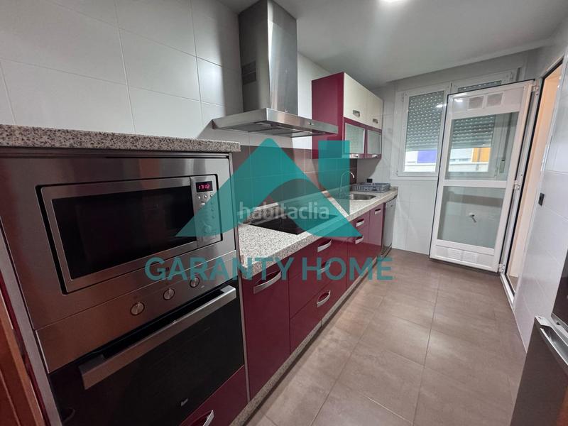 Foto a408fe17-c8c7-4857-959b-ec8b534e1991. Alquiler piso se alquila piso en zona junquillo! en Cáceres