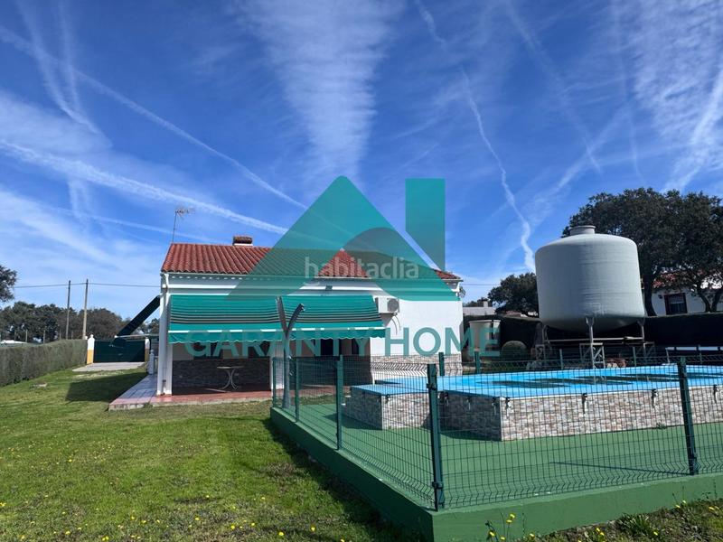 Foto 330ea425-7146-48ce-84c0-53a517dfdf48. Casa amb calefacció piscina a Estación Arroyo Malpartida Cáceres