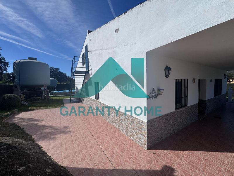 Foto 598bf00f-a4d8-4f3f-97b3-906212e34dab. Casa amb calefacció piscina a Estación Arroyo Malpartida Cáceres