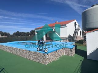 Maison à Estación Arroyo Malpartida. Se vende casa de campo en zona carretera de badajoz, cáceres
