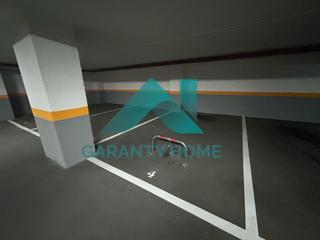 Aparcament cotxe a Centro. Se vende plaza de garaje en zona gil cordero, cáceres