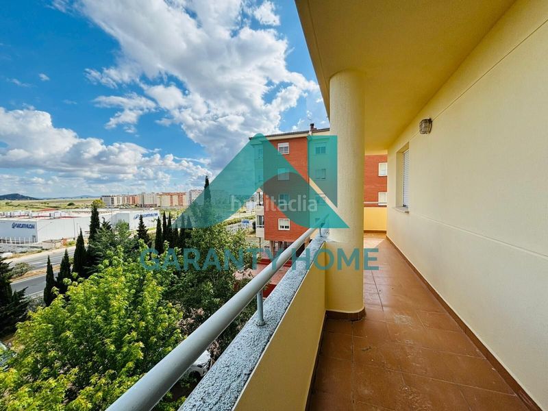 Foto 5ee8c400-3ff0-4a53-946a-5d091d707918. Rent flat with heating in Ruta de la Plata Cáceres