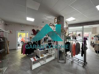 Lloguer Local Comercial a Centro. Se alquila local comercial en zona antonio hurtado, cáceres!