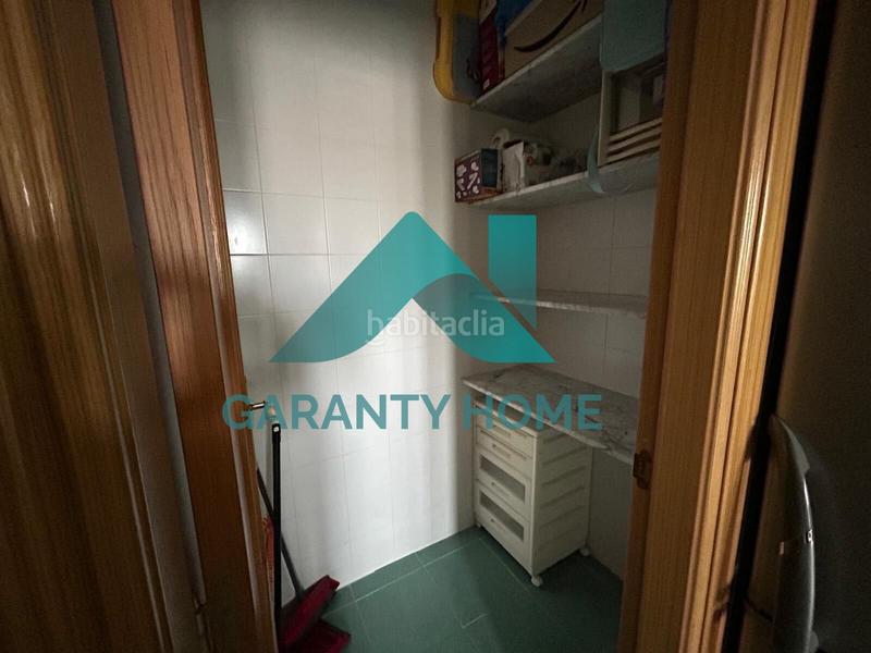 Foto b93e7dd1-1d74-4971-bcd8-50945dbc0de8. Alquiler apartamento se alquila piso en zona r66 en Cáceres