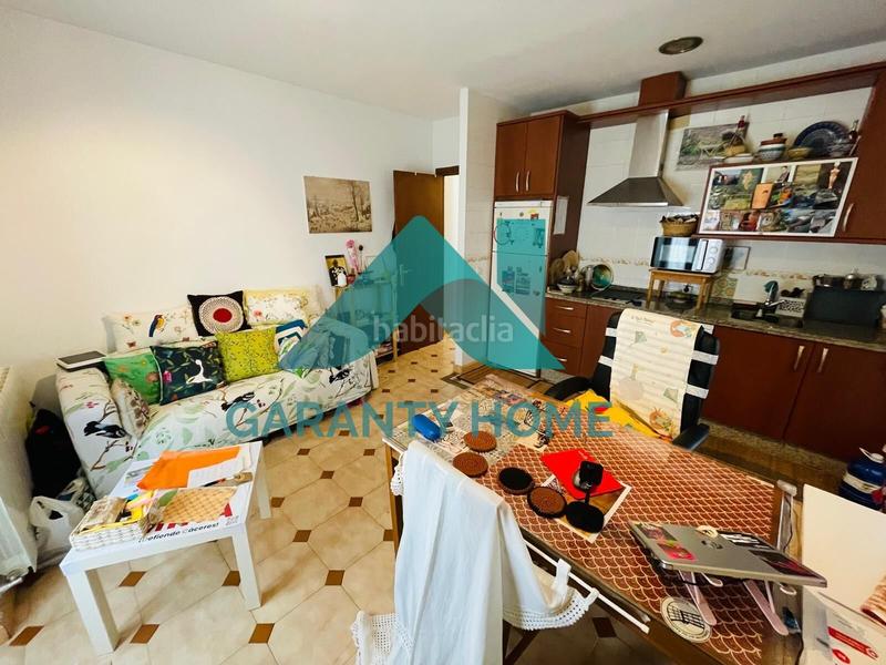 Foto b6f3febb-f4d5-401e-89a1-3d8ae96780d8. Apartament amb calefacció a Casco Antiguo Cáceres