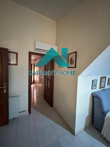 Foto dd0b9368-1ade-4045-bb9e-576dd6e38ed9. Affitto attico con riscaldamento in Casco Antiguo Cáceres