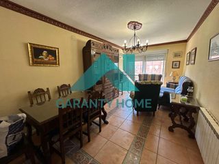 Rent Flat in Centro. Se alquila piso para estudiantes  zona moctezuma, cáceres