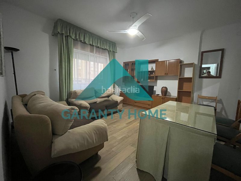 Foto 4ebe4b25-c27c-4b20-94f9-b3d980f35829. Rent flat in Centro Cáceres
