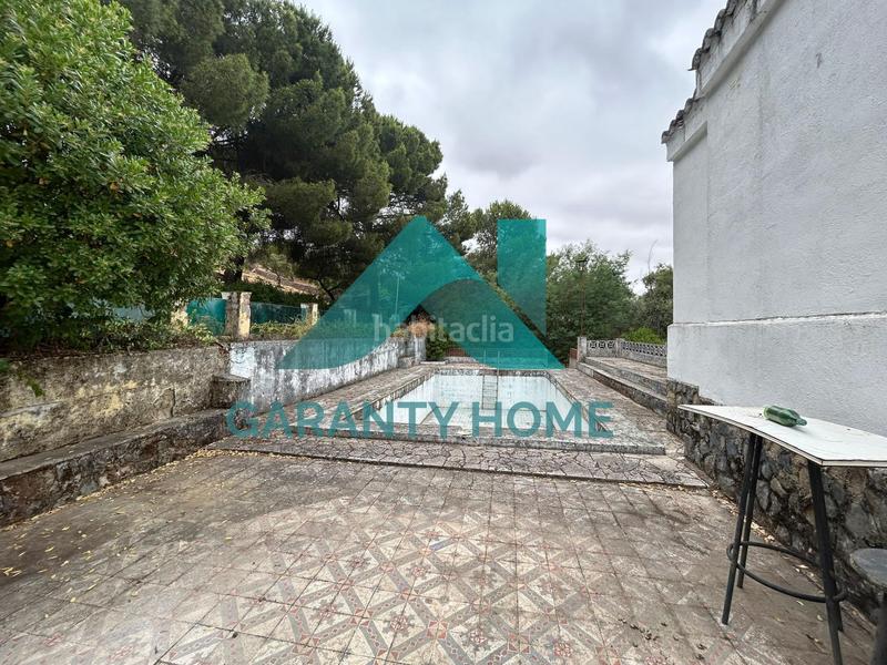 Foto 2fee95bc-12ac-4384-a7a2-53308ddbdcd1. Chalet avec piscine dans Campus Universitario Cáceres