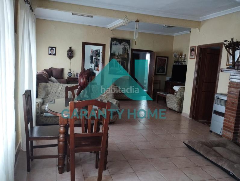 Foto 3cc2dc22-9306-4ddd-acd0-1eec653e1c4b. Chalet avec piscine dans Campus Universitario Cáceres