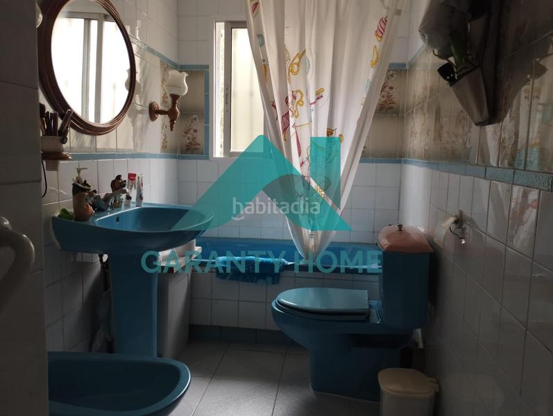 Foto f2103cd2-4cdf-4923-9ac6-41790c49348d. Chalet avec piscine dans Campus Universitario Cáceres