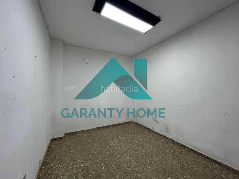 Foto c3ffde06-82fa-468d-8f97-ce1c41dccb2a. Lloguer local comercial a Centro Cáceres