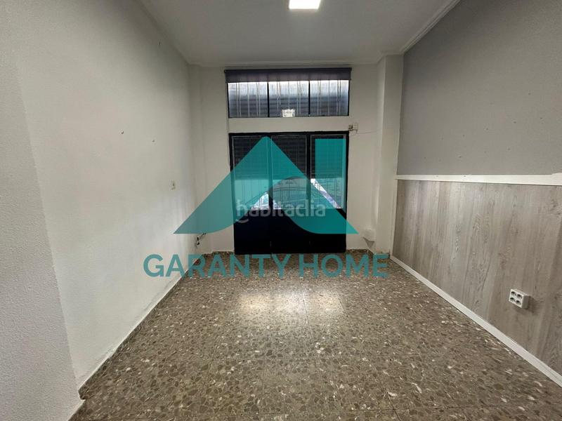 Foto de17e4f2-6722-46f7-9fec-33e6df749102. Rent business premise in Centro Cáceres