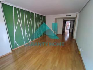 Location Appartement à Centro. Se alquila piso amplio en zona rodeo sin muebles  cáceres