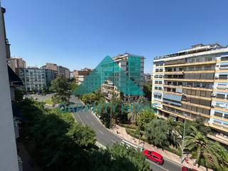 Appartement à Casco Antiguo. Se vende piso en zona hernán cortés, cáceres!