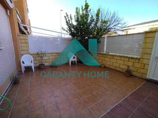 Rent Semi detached house in Montesol - Mejostilla. Se alquila adosado con terraza y garaje en zona mejostilla