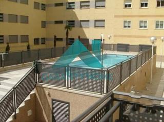 Lloguer Apartament a Centro. Magnífico apartamento en zona perú! con garaje y piscina