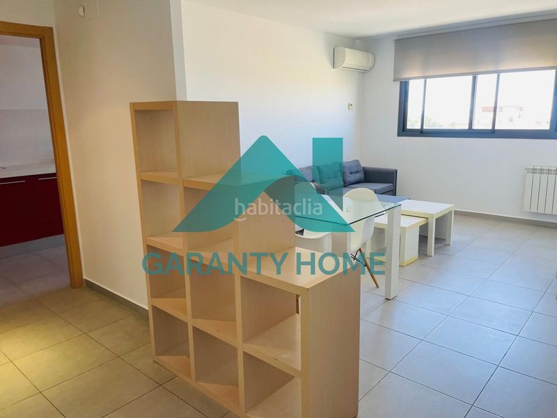 Foto 5b075a5f-1128-479d-a8f6-0ae975f9efa0. Alquiler piso se alquila piso amueblado con terraza lavadero en zona río tinto en Cáceres
