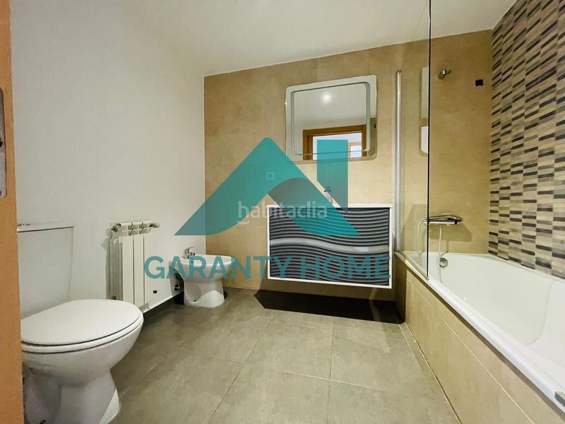 Foto d813d6c3-663d-4668-b8d7-210731d16d4e. Alquiler piso se alquila piso amueblado con terraza lavadero en zona río tinto en Cáceres