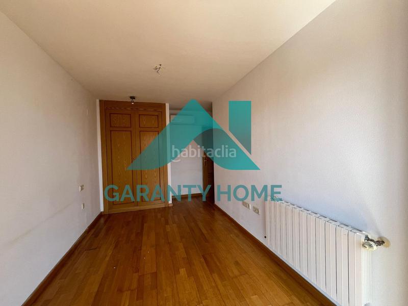 Foto 211b915e-7b6b-4f97-a12a-831a70aa44ea. Rent penthouse with heating parking pool in Aguas Vivas - La Zambomba Cáceres