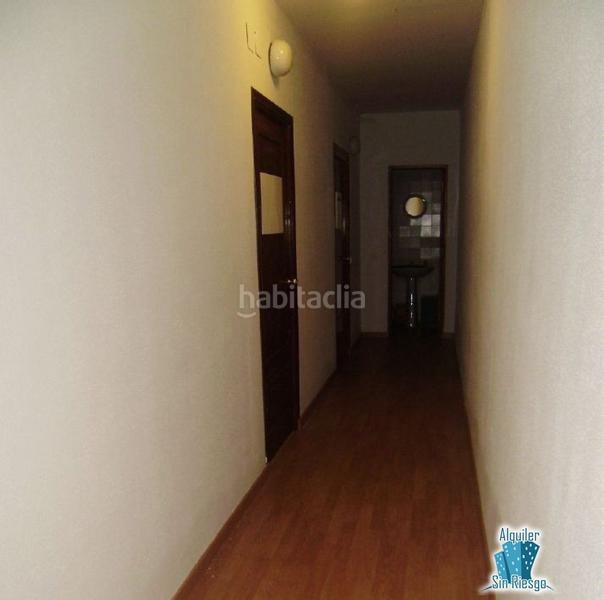 Foto 13433b90-08e3-42da-9aad-a6a74540c876. Rent office space with heating in Centro Cáceres