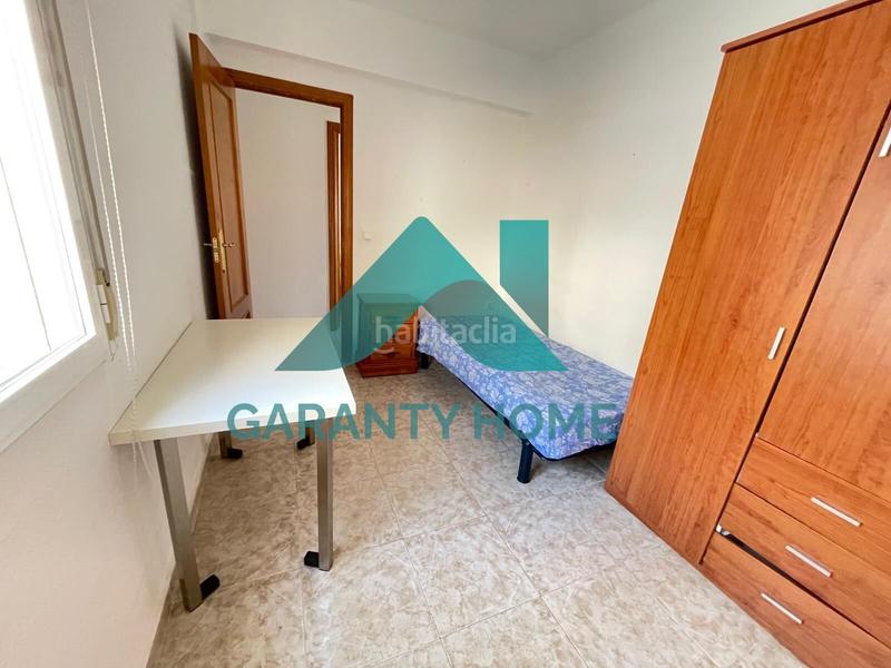 Foto cd496682-7312-45c5-8b06-b6c693d64a73. Piso amplia vivienda en pleno Centro en Centro Cáceres