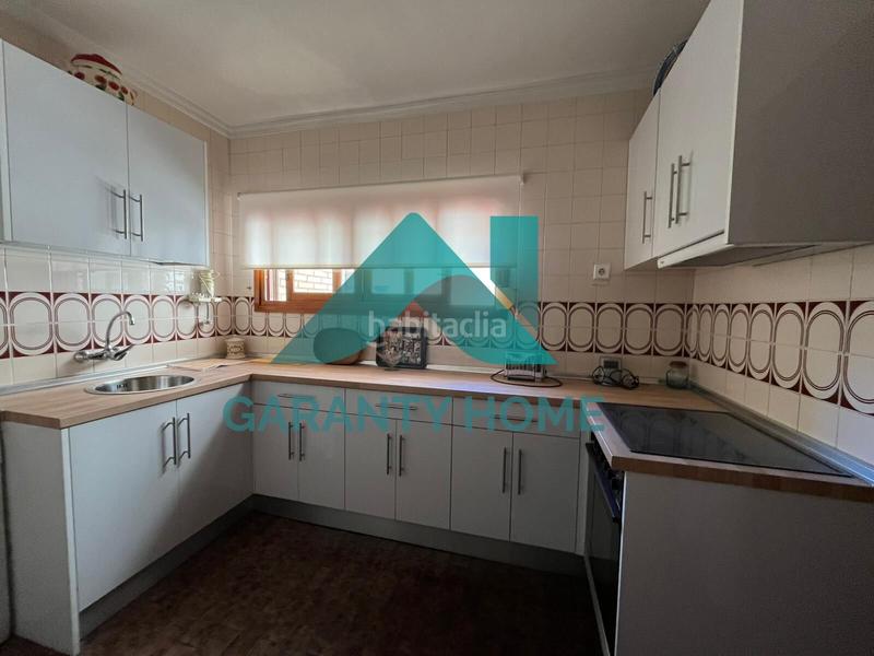 Foto a5d6f71f-cf76-4d13-b7d9-7e4290625183. Rent flat with heating parking in Centro Cáceres