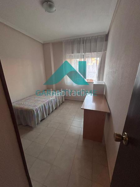Foto 40618406-0527-44dc-b93a-785b46922e3d. Alquiler piso se alquila a estudiantes piso amueblado en moctezuma, ! en Cáceres