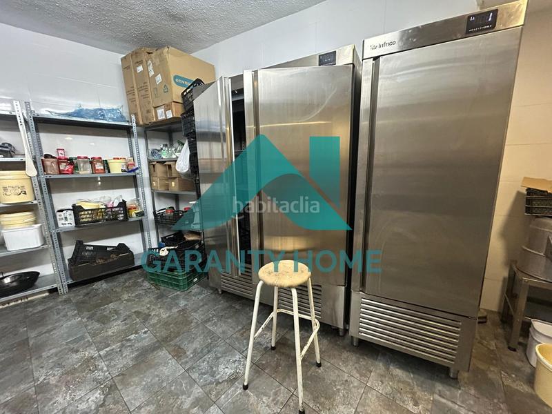 Foto 6c8b6060-355f-4c05-b494-0b56bb128936. Alquiler local comercial oportunidad! se traspasa o vende local de restauración en Cáceres