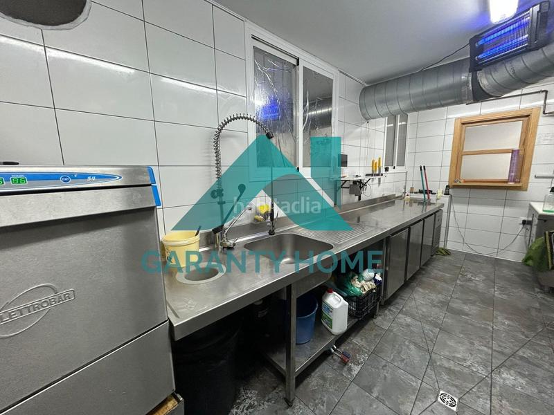 Foto 746459f2-7382-477c-8d91-4904d0a58c29. Alquiler local comercial oportunidad! se traspasa o vende local de restauración en Cáceres