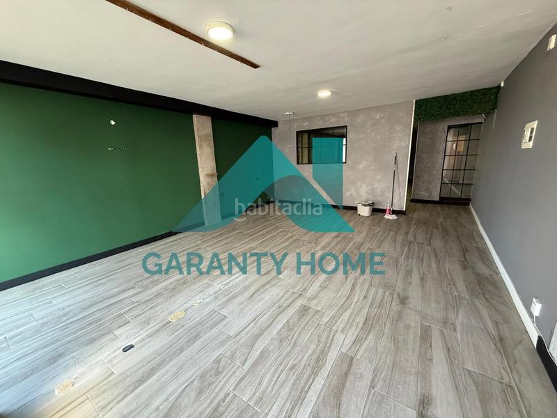 Foto ebe1d1e0-224c-48ff-b7b2-b3d6c43a8b5d. Alquiler local comercial se alquila local comercial en zona hernán cortés en Cáceres