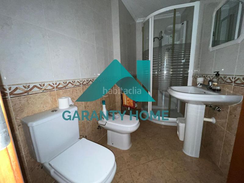 Foto 93d94ac9-bafa-4394-b249-973bfe565784. Alquiler piso se alquila piso amplio en zona r66 en Cáceres