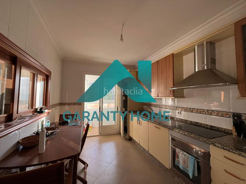 Foto f471cc98-021c-461c-a5bf-6cadf93ab9ff. Alquiler piso se alquila piso amplio en zona r66 en Cáceres