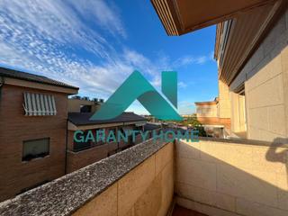 Location Appartement à Ruta de la Plata. Se alquila piso amplio en zona r66