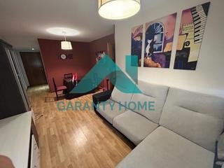 Location Appartement à Ruta de la Plata. Se alquila apartamento en zona junquillo  luminoso y con garaje