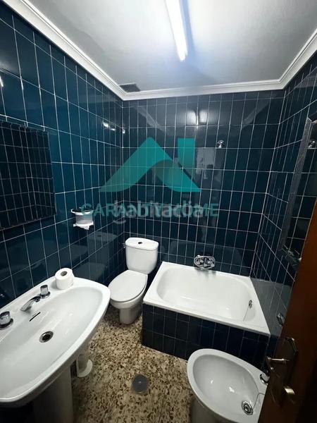 Foto ea2ed194-9acf-4d16-b1d0-6cf9c0b33493. Miete büro mit heizung in Casco Antiguo Cáceres