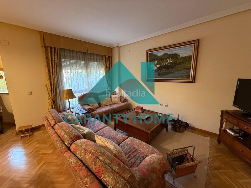 Foto 12def205-daec-4db8-a07f-70c8b1d261c8. Piso se vende espectacular piso en zona eroski en Cáceres