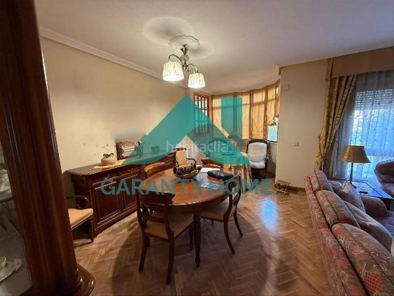 Foto 6084dea3-f7ab-4641-b44f-12ef0e2b63d7. Piso se vende espectacular piso en zona eroski en Cáceres