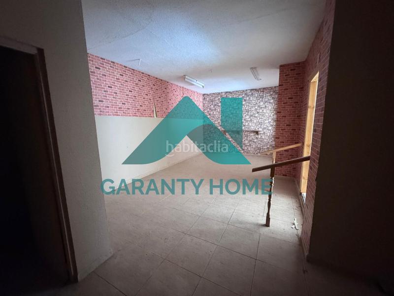 Foto a11ee2f4-caa1-49ae-96b4-04544ddc36ae. Alquiler local comercial se alquila local comercial zona moctezuma en Cáceres