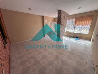 Lloguer Local Comercial a Centro. Se alquila local comercial en cáceres zona moctezuma