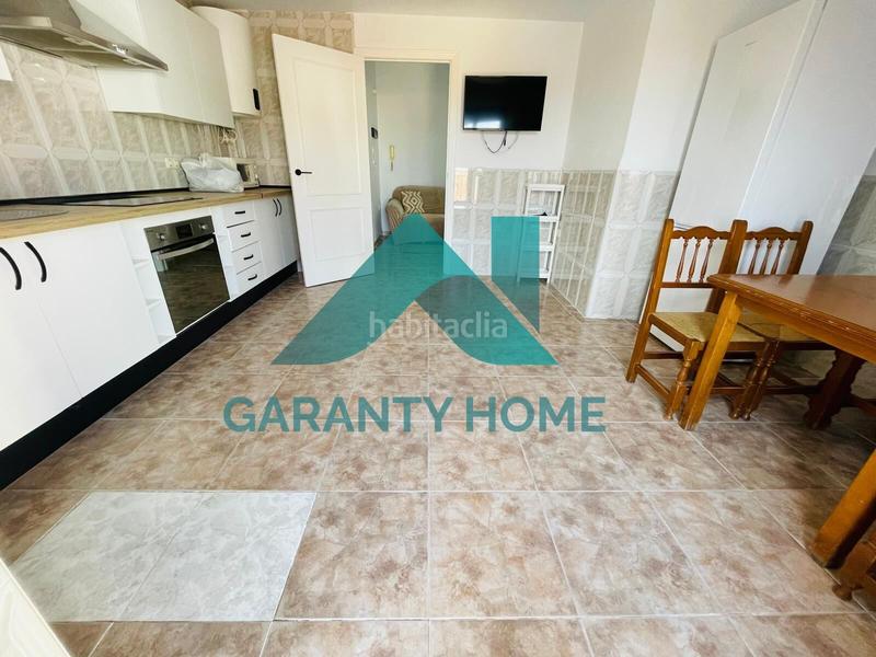 Foto 36fcce81-943b-4fc2-a6b8-9f9597067f2b. Rent flat with heating in Casco Antiguo Cáceres