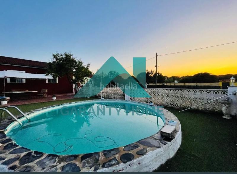 Foto bfaeb07a-69d1-489b-ac7e-7f3d79aebd29. Casa  de campo en el pantano de valdesalor en Cáceres