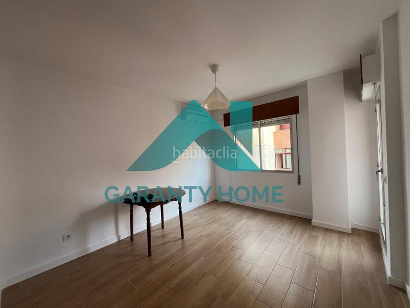 Foto c86a8bad-5373-45f4-b7d6-c2d8813ced07. Location appartement avec parking dans Casco Antiguo Cáceres