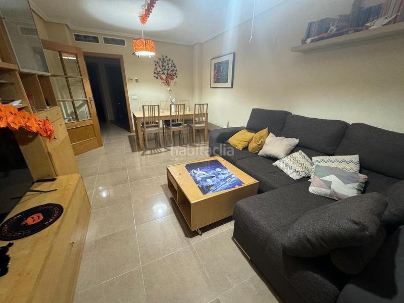 Foto ea99f63b-fb41-4925-81ae-2cfa4e8761b0. Maison jumelée avec chauffage dans nuevo Cáceres Cáceres