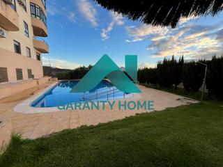 Lloguer Pis a Ruta de la Plata. Se alquila piso amueblado en zona castellanos  con piscina y gar